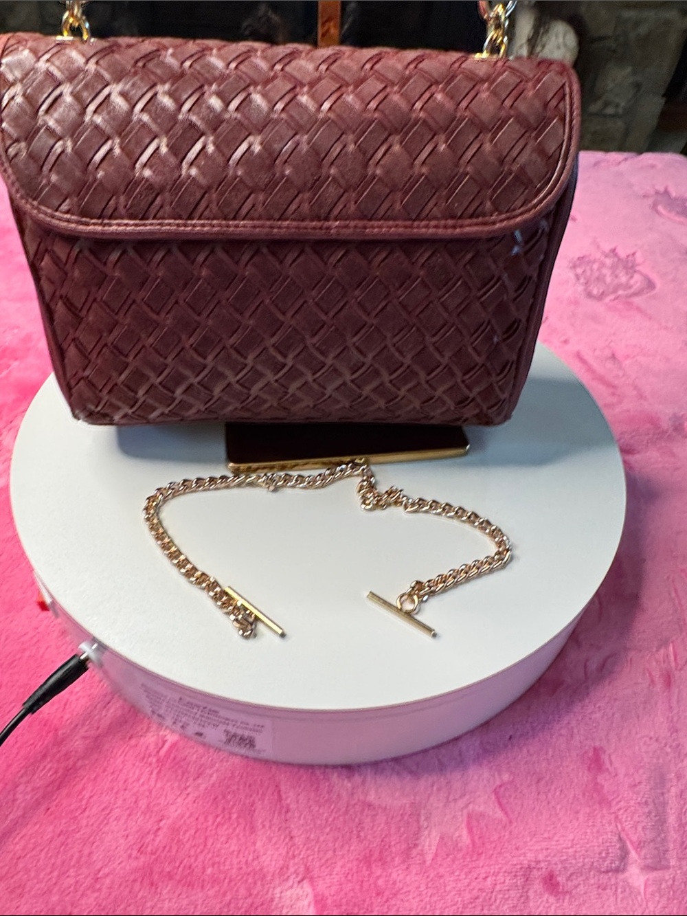 Luxury Bally Woven Leather Bag Made in Italy Gold Chain & Leather Crossbody - Picture 3 of 13